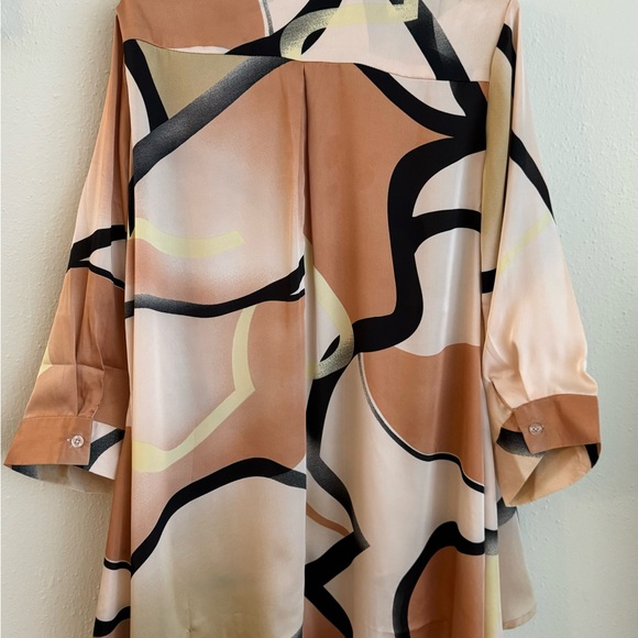 BY DESIGN Louisiana High/Low Blouse SIZE M THREE QUARTER SLEEVES NEW NEVER USED - Picture 4 of 4